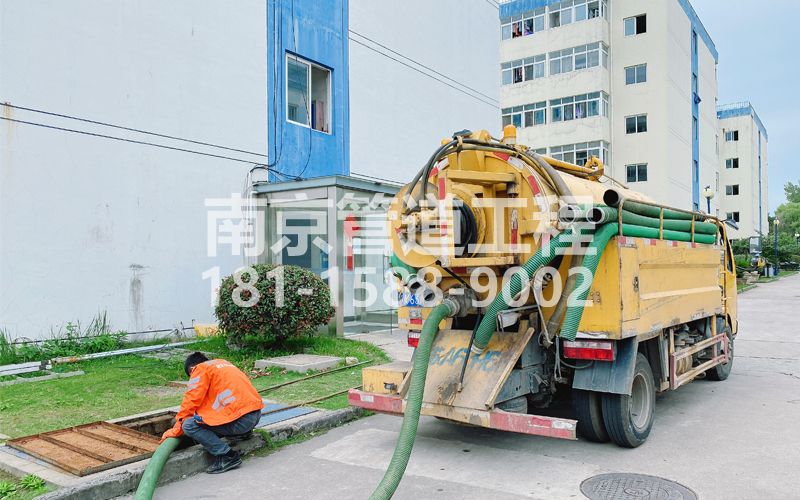 251虎踞关电子厂污水清运