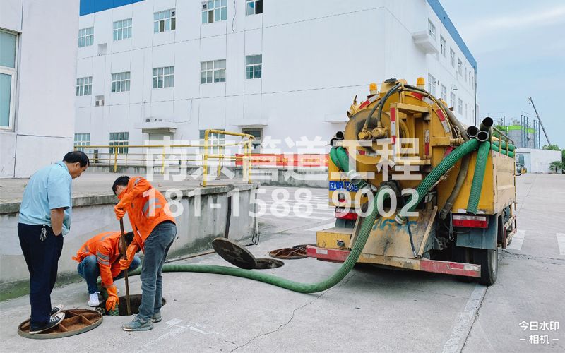 256虎踞关电子厂抽粪