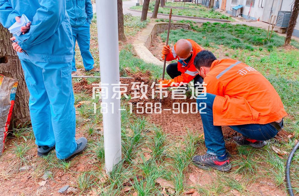 359虎踞关管道井盖定点